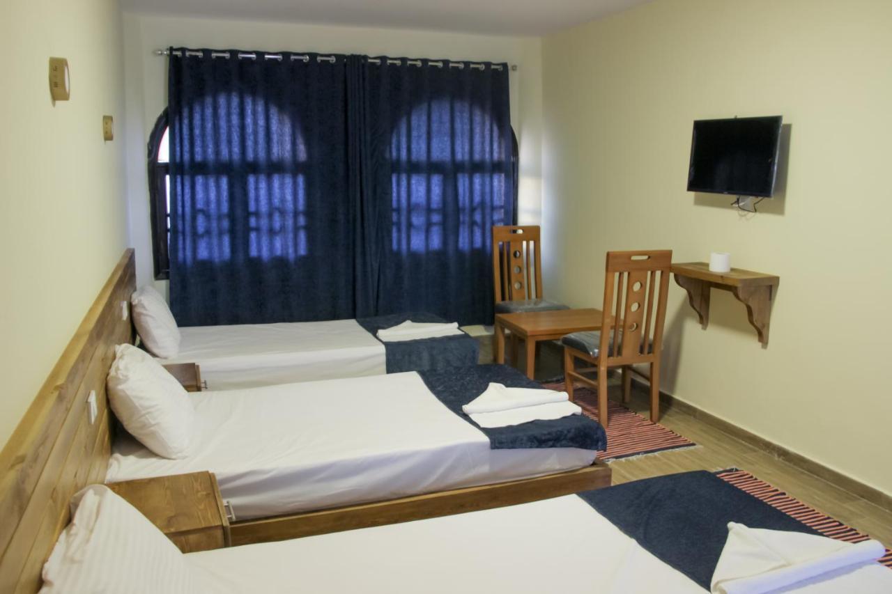 Yassmina Hotel Дахаб Экстерьер фото